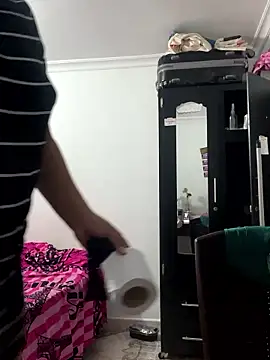 Snapshot of Sexy_mia_outdoors chatting on 04/17/26, 09:01 Sexy mia outdoors online show from 04/17/26, 09:01