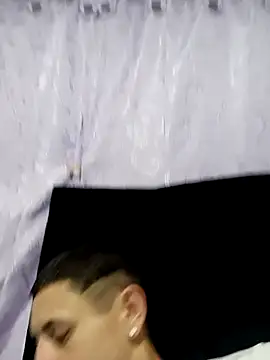 Snapshot of Cristianramos199 chatting on 02/26/26, 02:32 Cristianramos199 online show from 02/26/26, 02:32