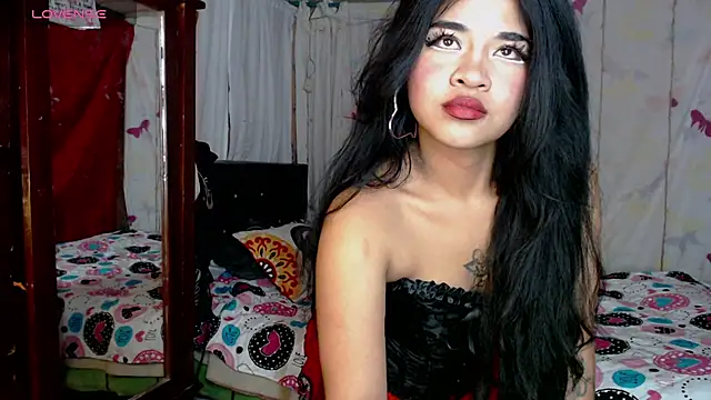 Snapshot of scarlett_ch1 chatting on 03/24/26, 11:10 scarlett ch1 online show from 03/24/26, 11:10