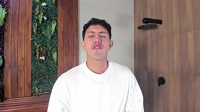 Snapshot of kamal_wolff chatting on 02/28/26, 12:06 kamal wolff online show from 02/28/26, 12:06