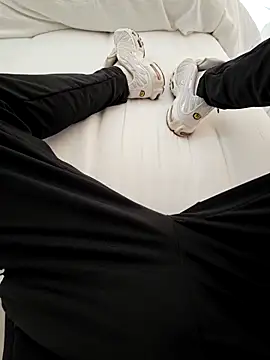 Kiffeur2Tn online show from 03/05/26, 08:10