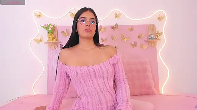 Snapshot of Isaa-queen chatting on 04/08/26, 08:53 Isaa-queen online show from 04/08/26, 08:53