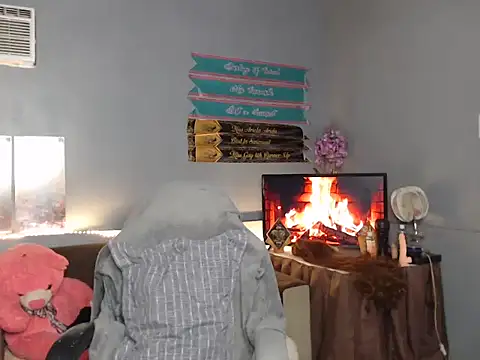 Snapshot of Demonsfuck chatting on 04/17/26, 10:57 Demonsfuck online show from 04/17/26, 10:57