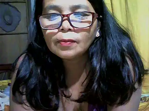 Snapshot of Flowerblossom123 chatting on 03/14/26, 01:49 Flowerblossom123 online show from 03/14/26, 01:49