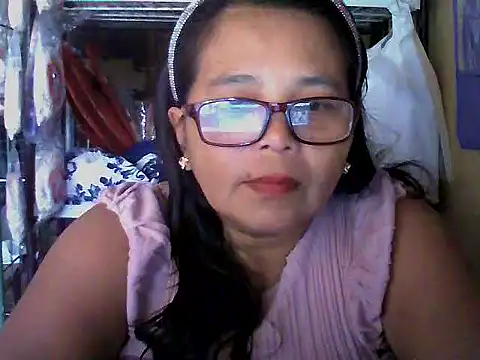 Snapshot of Flowerblossom123 chatting on 03/19/26, 04:49 Flowerblossom123 online show from 03/19/26, 04:49