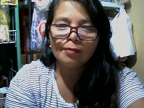 Snapshot of Flowerblossom123 chatting on 03/23/26, 01:15 Flowerblossom123 online show from 03/23/26, 01:15