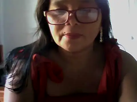 Snapshot of Flowerblossom123 chatting on 04/19/26, 05:18 Flowerblossom123 online show from 04/19/26, 05:18