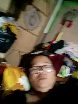 Snapshot of Flowerblossom123 chatting on 04/25/26, 09:45 Flowerblossom123 online show from 04/25/26, 09:45