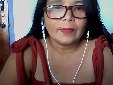Snapshot of Flowerblossom123 chatting on 05/08/26, 05:24 Flowerblossom123 online show from 05/08/26, 05:24