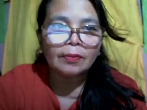 Snapshot of Flowerblossom123 chatting on 06/03/26, 02:33 Flowerblossom123 online show from 06/03/26, 02:33