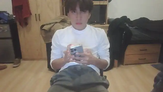 Snapshot of Ethangh001 chatting on 02/23/26, 03:48 Ethangh001 online show from 02/23/26, 03:48