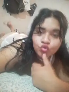 Snapshot of Orianamzn21 chatting on 03/15/26, 07:36 Orianamzn21 online show from 03/15/26, 07:36