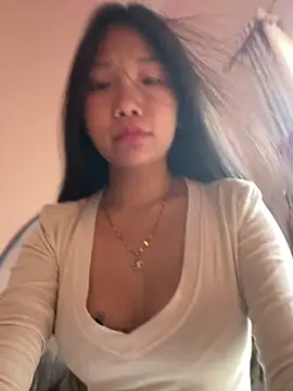 Miumieu2 online show from 04/12/26, 09:25