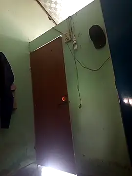 Snapshot of hungdecu chatting on 02/26/26, 07:18 hungdecu online show from 02/26/26, 07:18