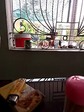 Snapshot of hungdecu chatting on 03/02/26, 10:33 hungdecu online show from 03/02/26, 10:33