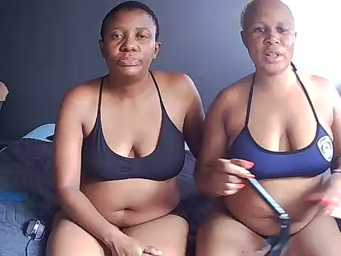 Snapshot of CocoAssDuo chatting on 02/24/26, 11:30 CocoAssDuo online show from 02/24/26, 11:30