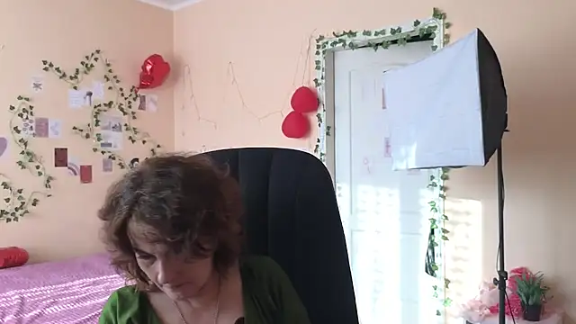 Snapshot of Miss_Amberr chatting on 03/18/26, 04:59 Miss Amberr online show from 03/18/26, 04:59