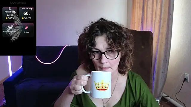 Snapshot of Miss_Amberr chatting on 04/05/26, 12:35 Miss Amberr online show from 04/05/26, 12:35