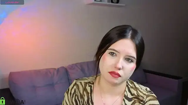 Snapshot of Li-crystal chatting on 03/01/26, 01:07 Li-crystal online show from 03/01/26, 01:07