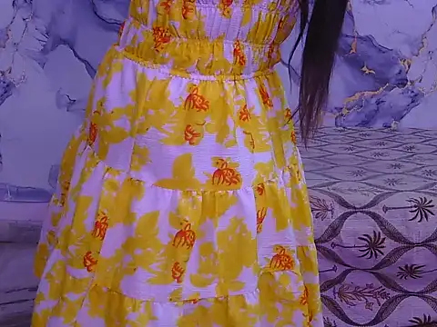 Snapshot of Aayesha-queen chatting on 04/09/26, 04:01 Aayesha-queen online show from 04/09/26, 04:01