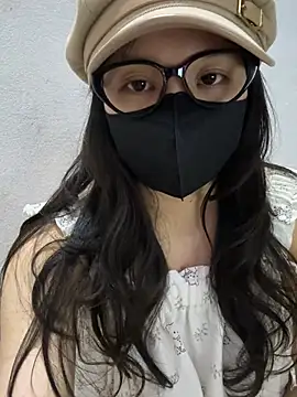 Snapshot of Nancyk6 chatting on 03/19/26, 04:33 Nancyk6 online show from 03/19/26, 04:33