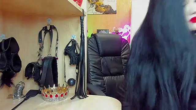 KristiTopxx online show from 12/13/25, 08:58