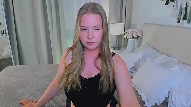 Snapshot of Arya_Thomas chatting on 04/06/26, 09:49 Arya Thomas online show from 04/06/26, 09:49