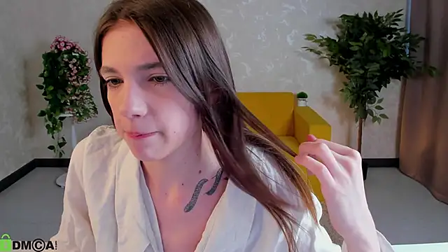 Snapshot of Ella_Fex chatting on 03/13/26, 01:29 Ella Fex online show from 03/13/26, 01:29