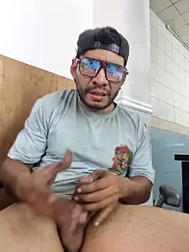 Snapshot of boyp3netrat0r chatting on 03/14/26, 08:36 boyp3netrat0r online show from 03/14/26, 08:36