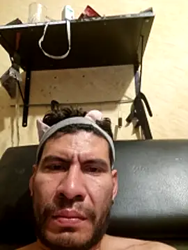 Snapshot of boyp3netrat0r chatting on 03/15/26, 10:10 boyp3netrat0r online show from 03/15/26, 10:10