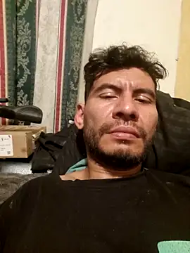 Snapshot of boyp3netrat0r chatting on 04/23/26, 12:45 boyp3netrat0r online show from 04/23/26, 12:45