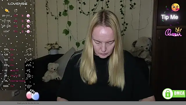 Snapshot of Bella_soulmate chatting on 06/19/26, 05:23 Bella soulmate online show from 06/19/26, 05:23