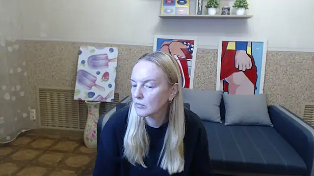 Snapshot of Bella_soulmate chatting on 07/13/26, 11:24 Bella soulmate online show from 07/13/26, 11:24