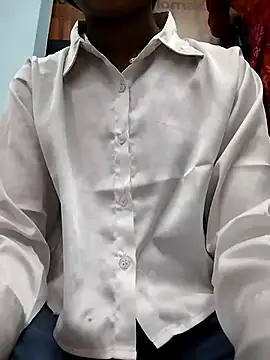 Snapshot of Karishma_88 chatting on 03/02/26, 06:58 Karishma 88 online show from 03/02/26, 06:58