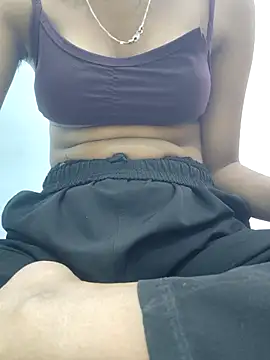Snapshot of Karishma_88 chatting on 04/02/26, 05:16 Karishma 88 online show from 04/02/26, 05:16