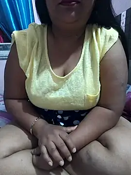 Moonae online show from 04/17/26, 01:36