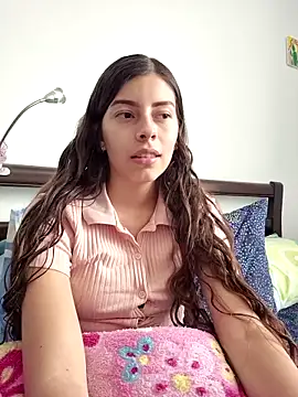 Snapshot of IrisBound chatting on 04/18/26, 07:07 IrisBound online show from 04/18/26, 07:07