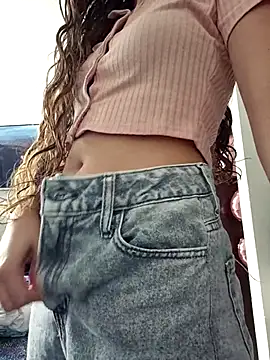 Snapshot of IrisBound chatting on 04/18/26, 07:58 IrisBound online show from 04/18/26, 07:58