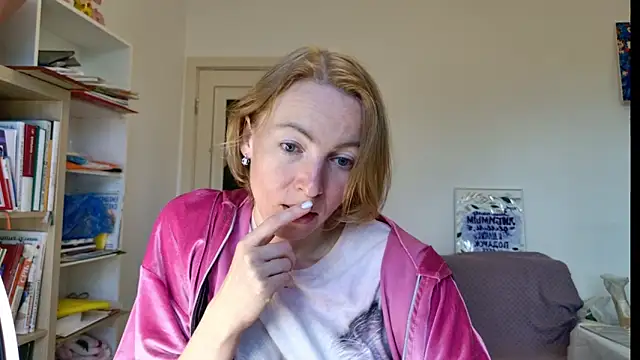 angelicfenix online show from 04/17/26, 03:15