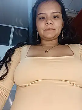 Snapshot of Emily_Rouse23 chatting on 05/21/26, 03:02 Emily Rouse23 online show from 05/21/26, 03:02