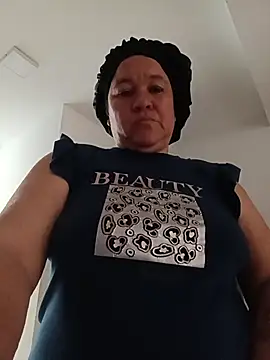 Snapshot of MilF-eterna_69 chatting on 03/26/26, 08:14 MilF-eterna 69 online show from 03/26/26, 08:14