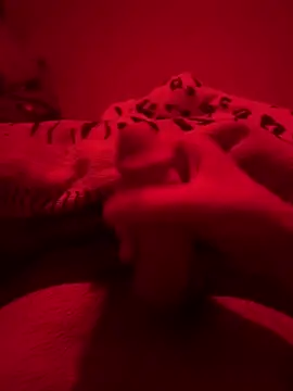 Snapshot of 689Nika chatting on 04/14/26, 06:47 689Nika online show from 04/14/26, 06:47