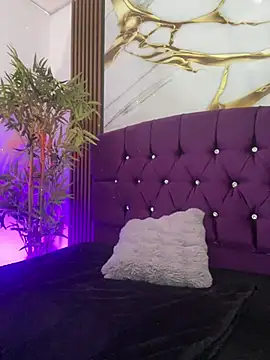 Snapshot of aurora_ec chatting on 03/02/26, 12:45 aurora ec online show from 03/02/26, 12:45