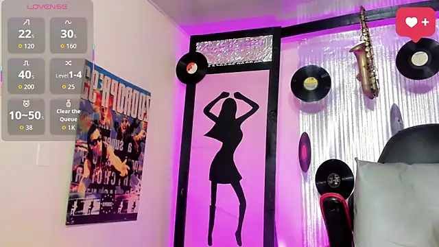 madison mujica  online show from 03/02/26, 08:04