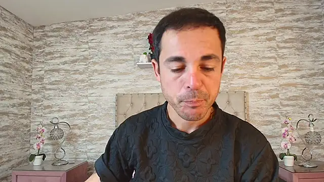 Snapshot of Adams_Sanz chatting on 04/17/26, 07:28 Adams Sanz online show from 04/17/26, 07:28