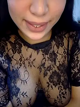 Snapshot of madleen_Mm chatting on 04/15/26, 03:08 madleen Mm online show from 04/15/26, 03:08