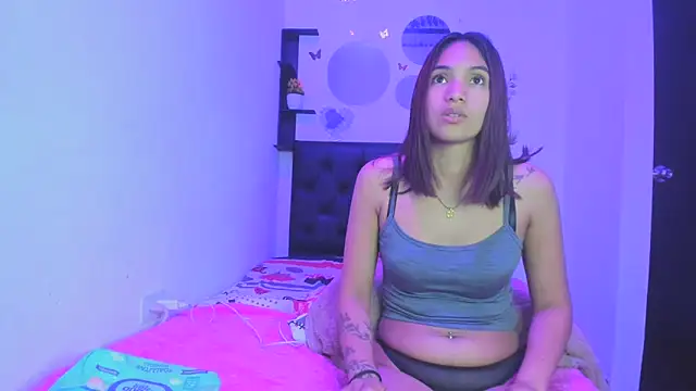 sapphire brown20 online show from 04/11/26, 12:26