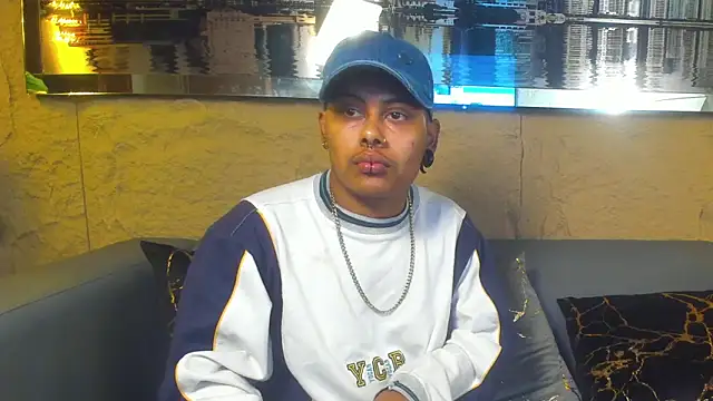 Noha  scott online show from 04/05/26, 02:36