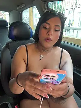 Nahomy firee online show from 04/10/26, 07:07