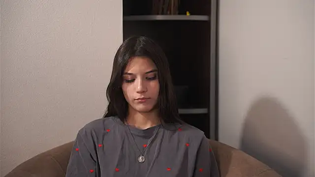 Snapshot of CaroylnPaiva chatting on 02/26/26, 08:57 CaroylnPaiva online show from 02/26/26, 08:57